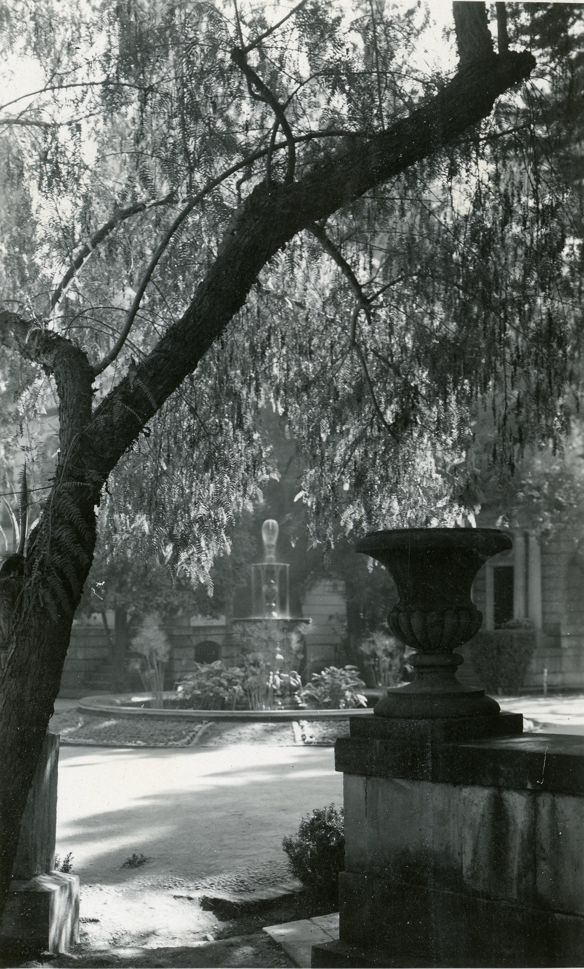 Jardines del Cementerio General, 1930