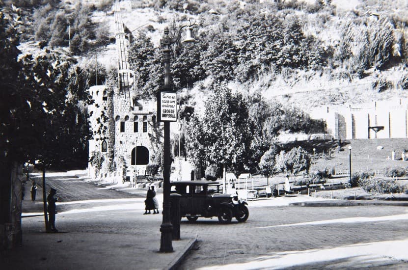 Acceso al cerro San Cristóbal por calle Pío Nono, años 30s