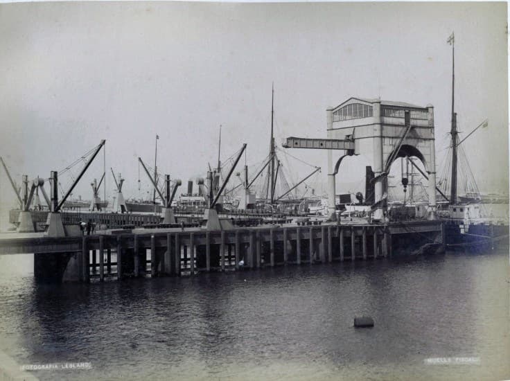 Muelle Fiscal de Valparaíso en 1888
