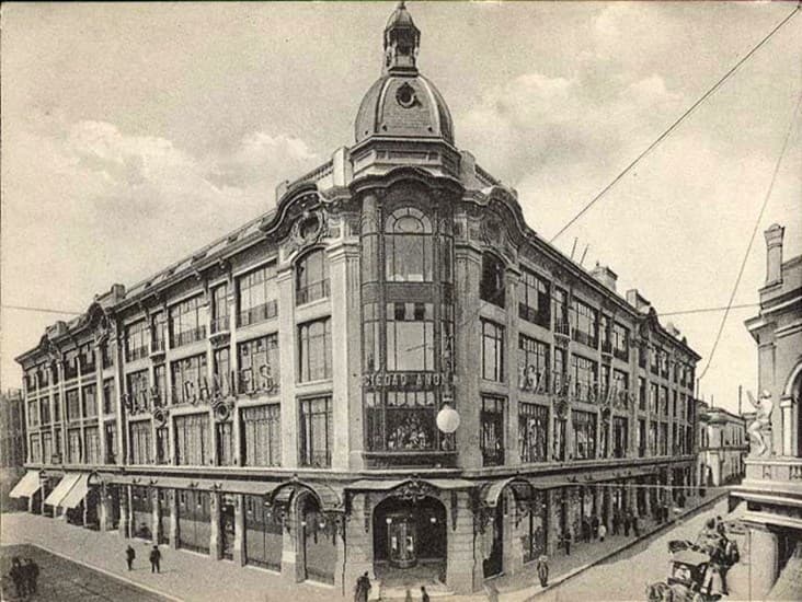 Edificio Comercial Gath y Chaves, Santigo en 1920