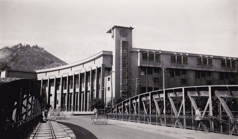 Puente pío nono, Escuela de Derecho universidad de Chile 1950
