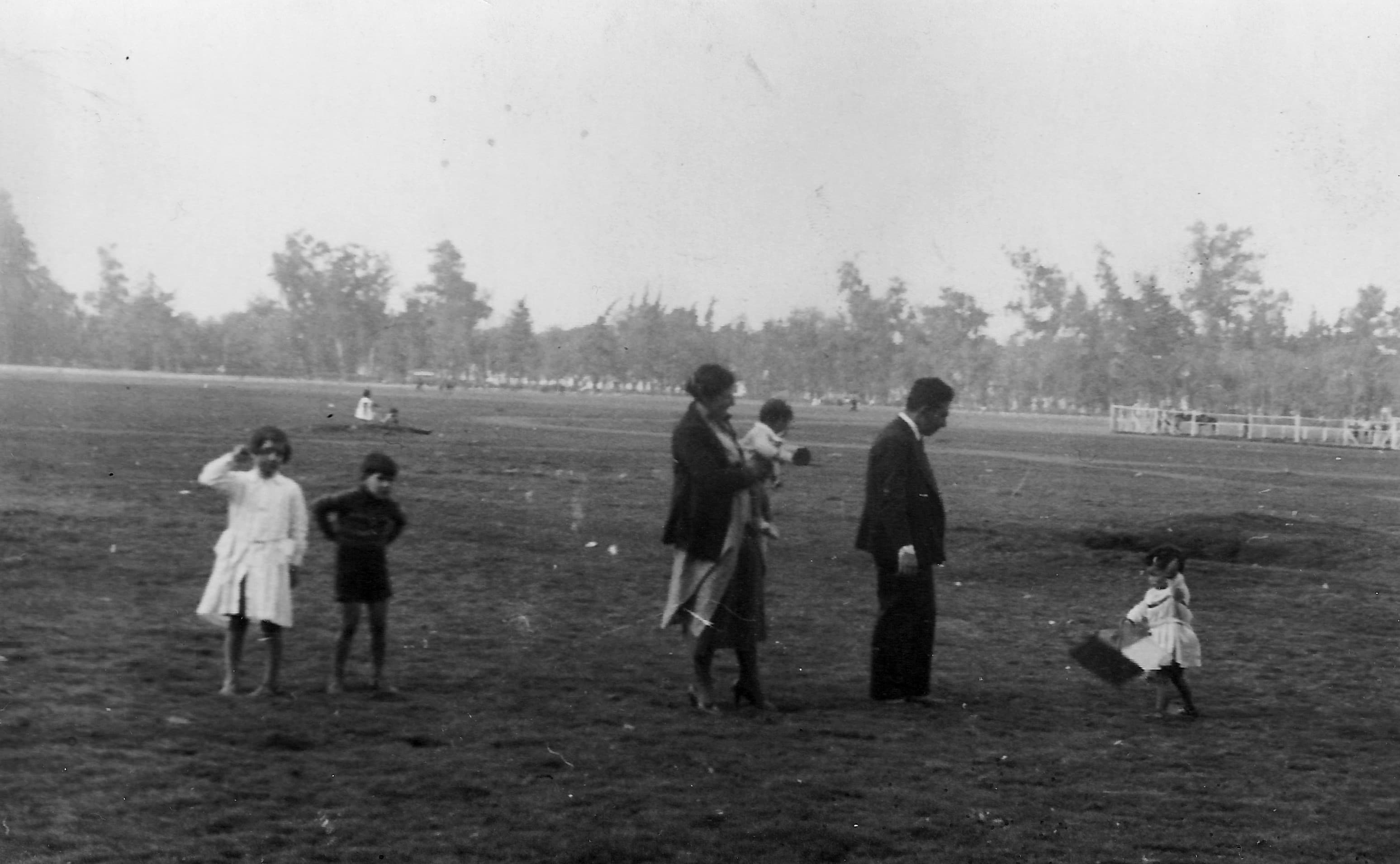 Paseo en el Parque Cousiño en 1934