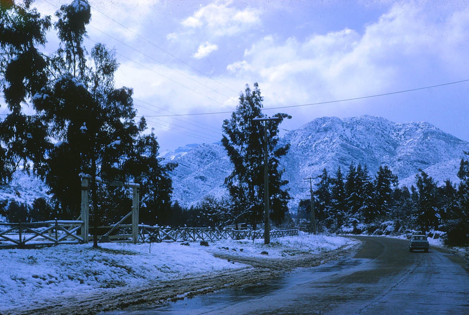 Avenida Las Condes, sector Puente La Dehesa, 1970