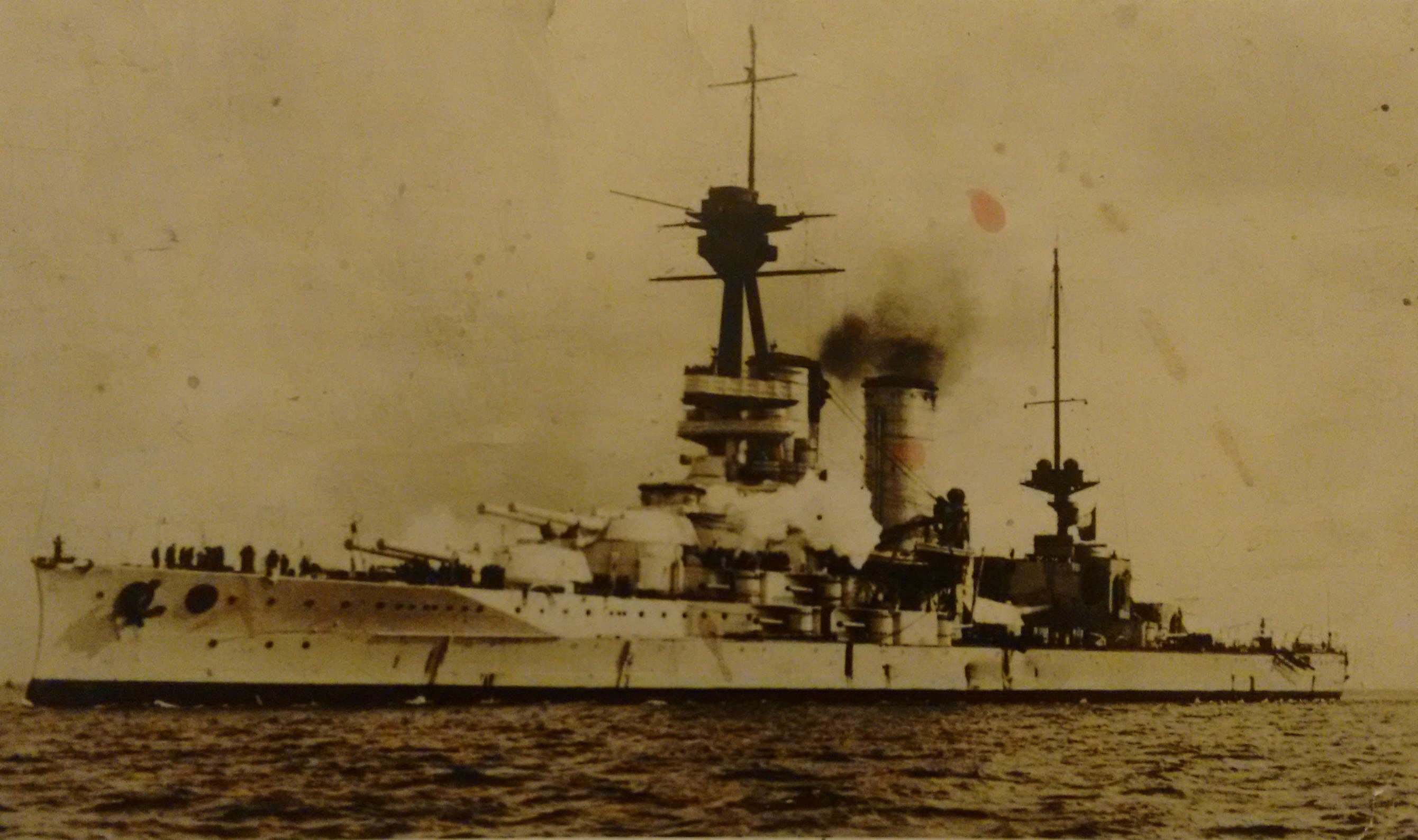 Barco almirante Latorre en 1929