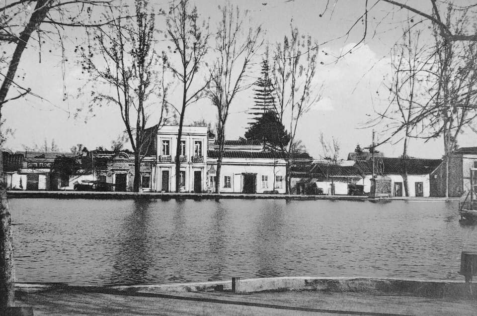 Laguna de Parque Forestal circa. 1915
