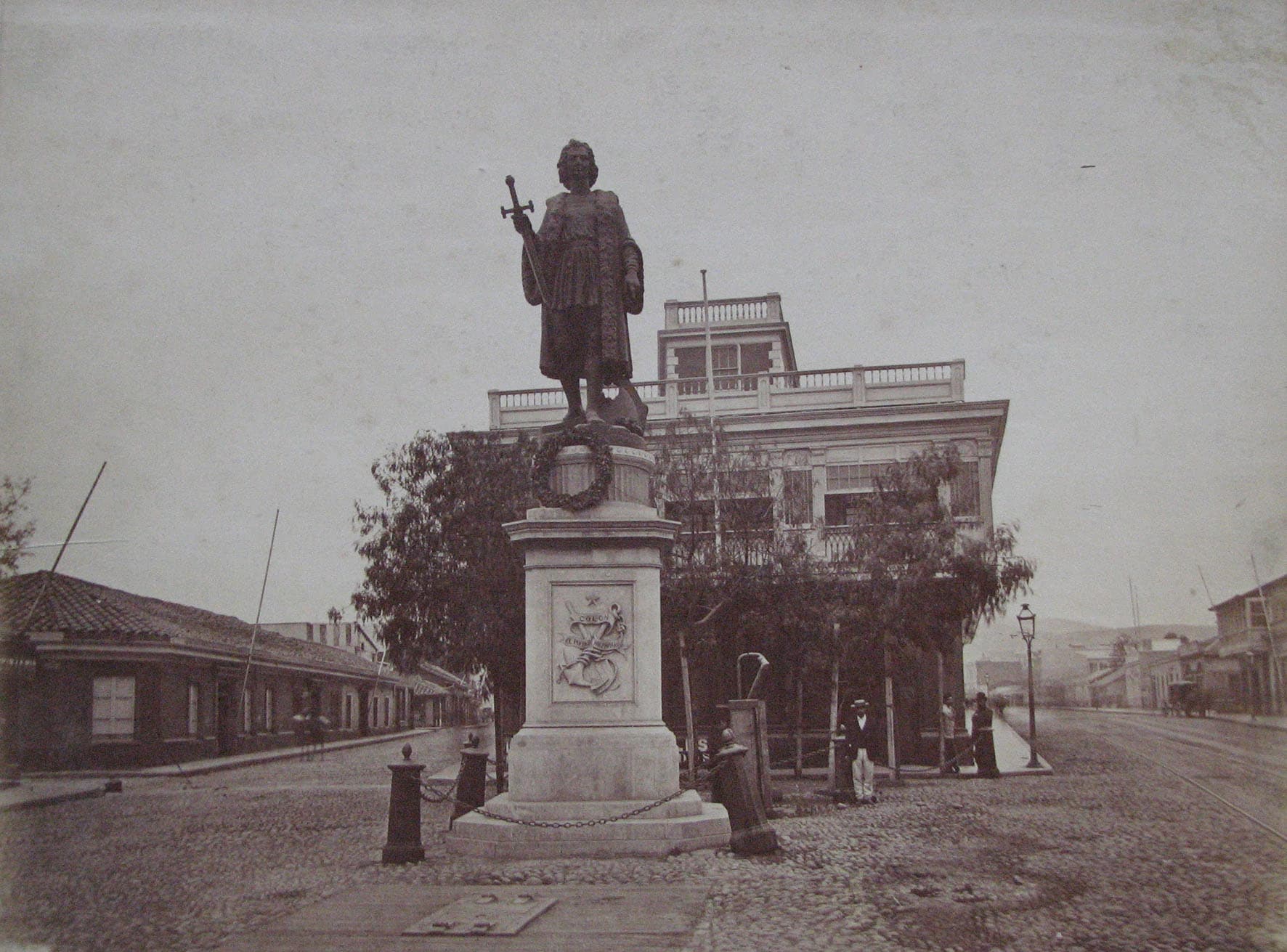Valparaíso, Monumento a Cristobal Colón en 1880