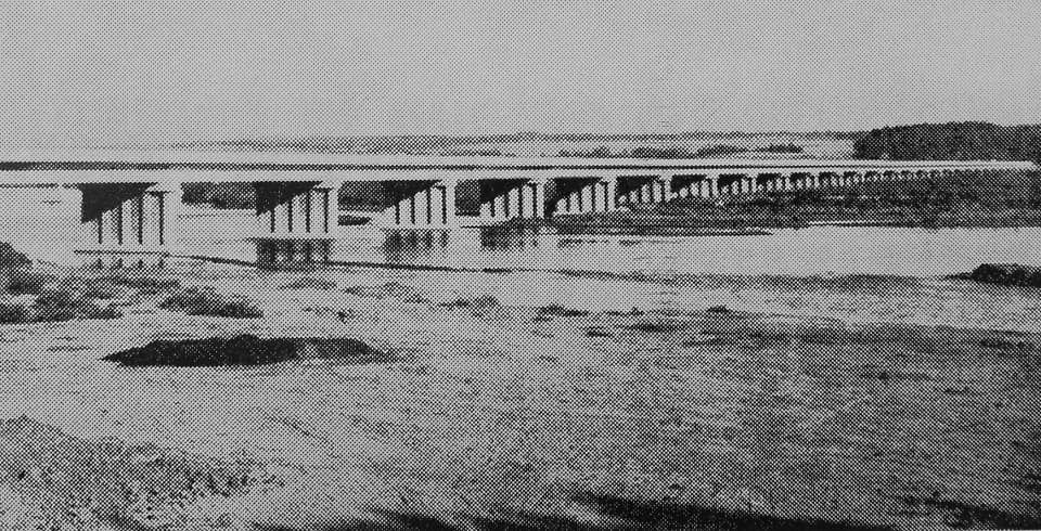 Puente sobre el río Maipo en 1963