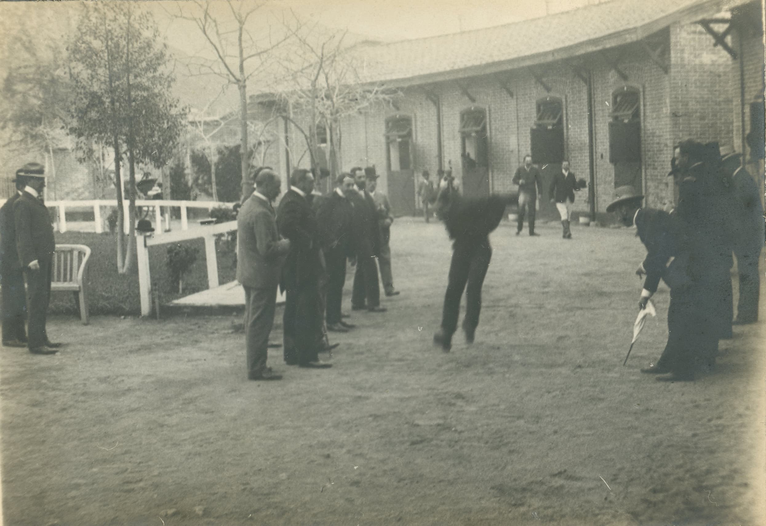 Junta en el Club Ecuestre, 1903
