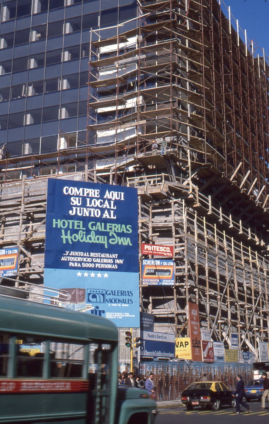 Hotel Galerias, 1985