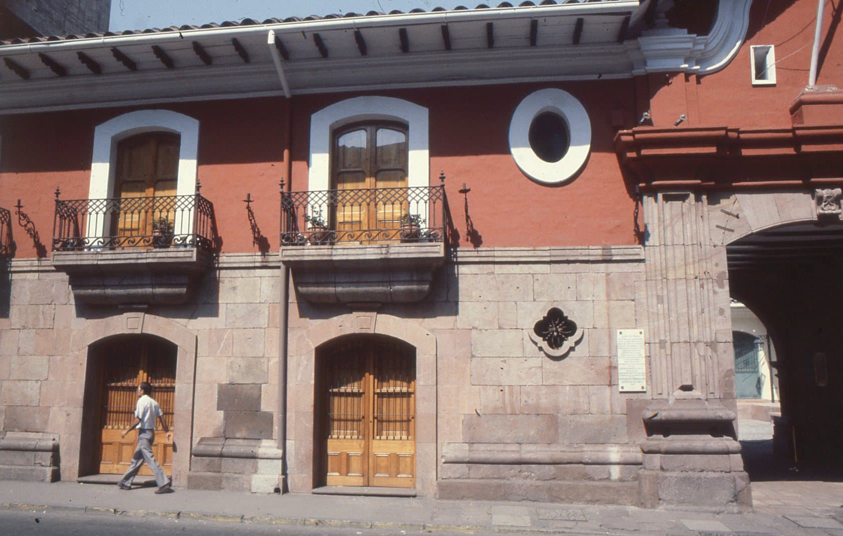 Casa Colorada, 1980