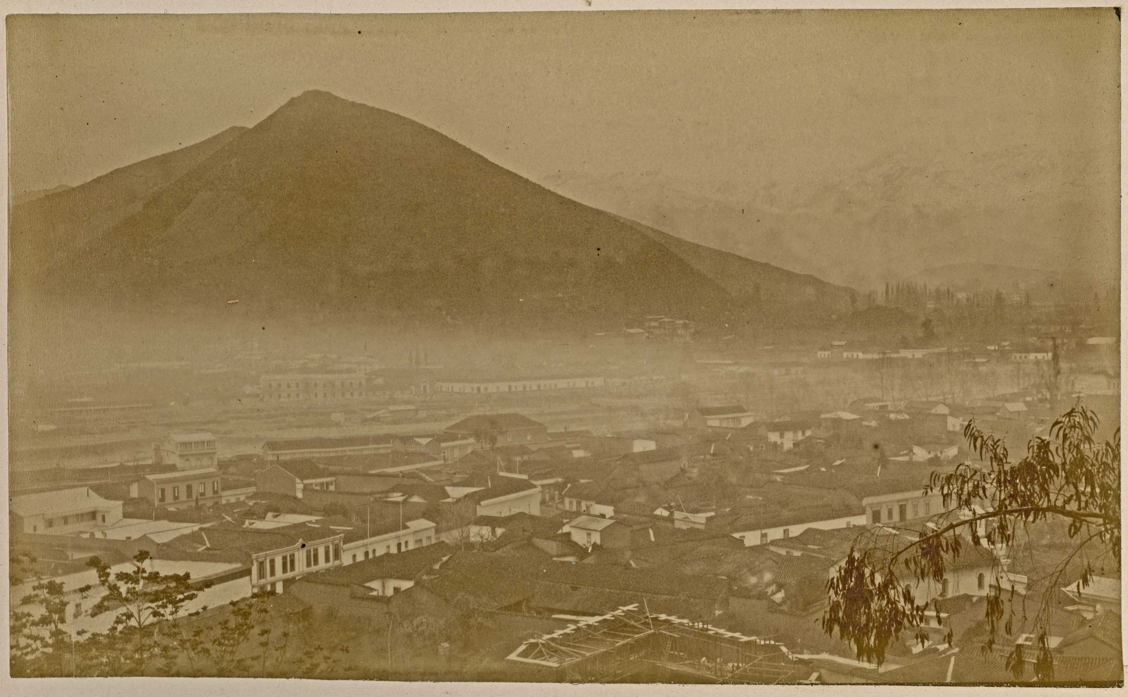 Vista de Santiago desde el Cerro Santa Lucía, 1888