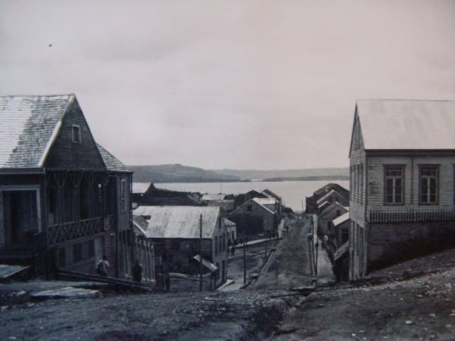 Calle Centenario de Chonchi en 1930