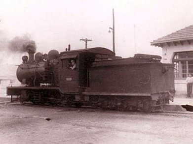 Llegada Locomotora a Estación Licantén en 1950