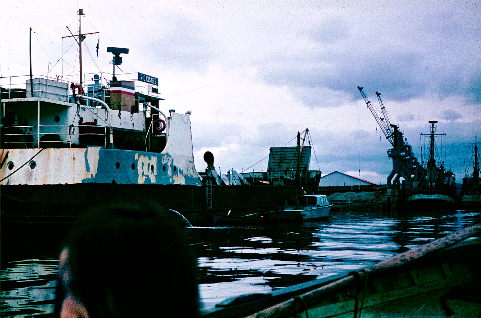 Embarcadero Puerto Cisnes, Aysén, ca. 1964