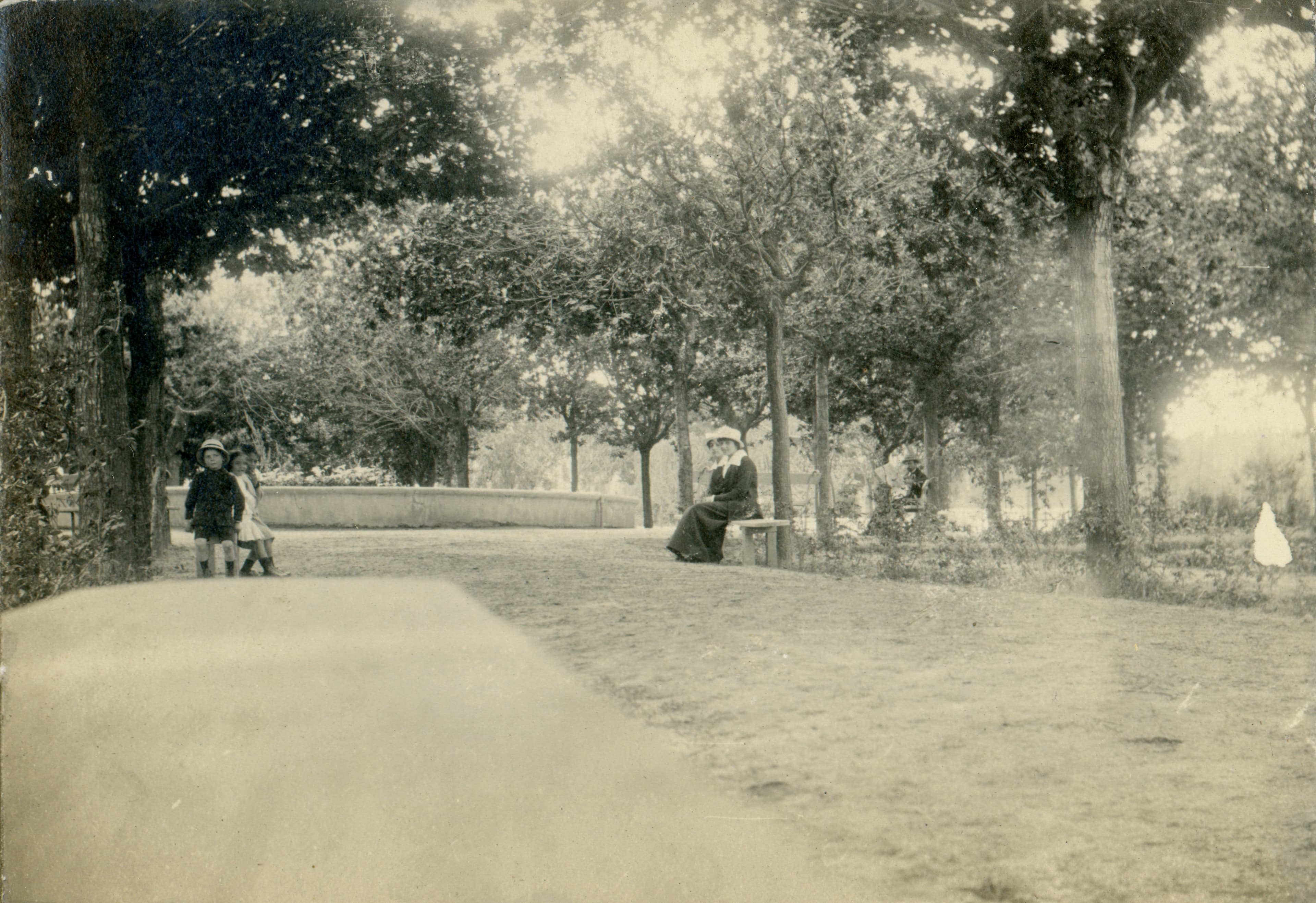 Plaza en Quilpué, Septiembre de 1914