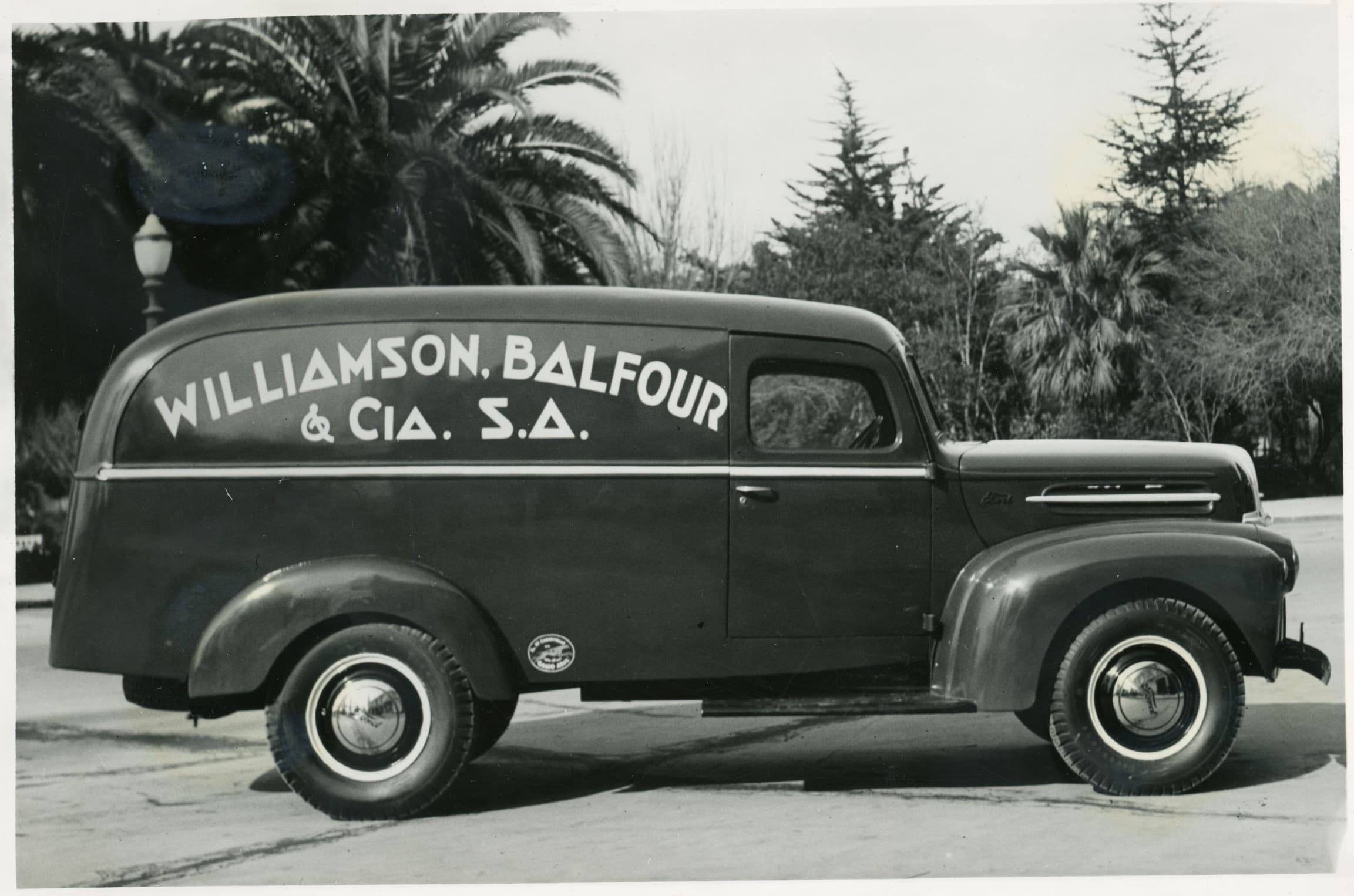 Automóvil de "Williamson Balfour & cia", Viña del Mar, ca. 1950