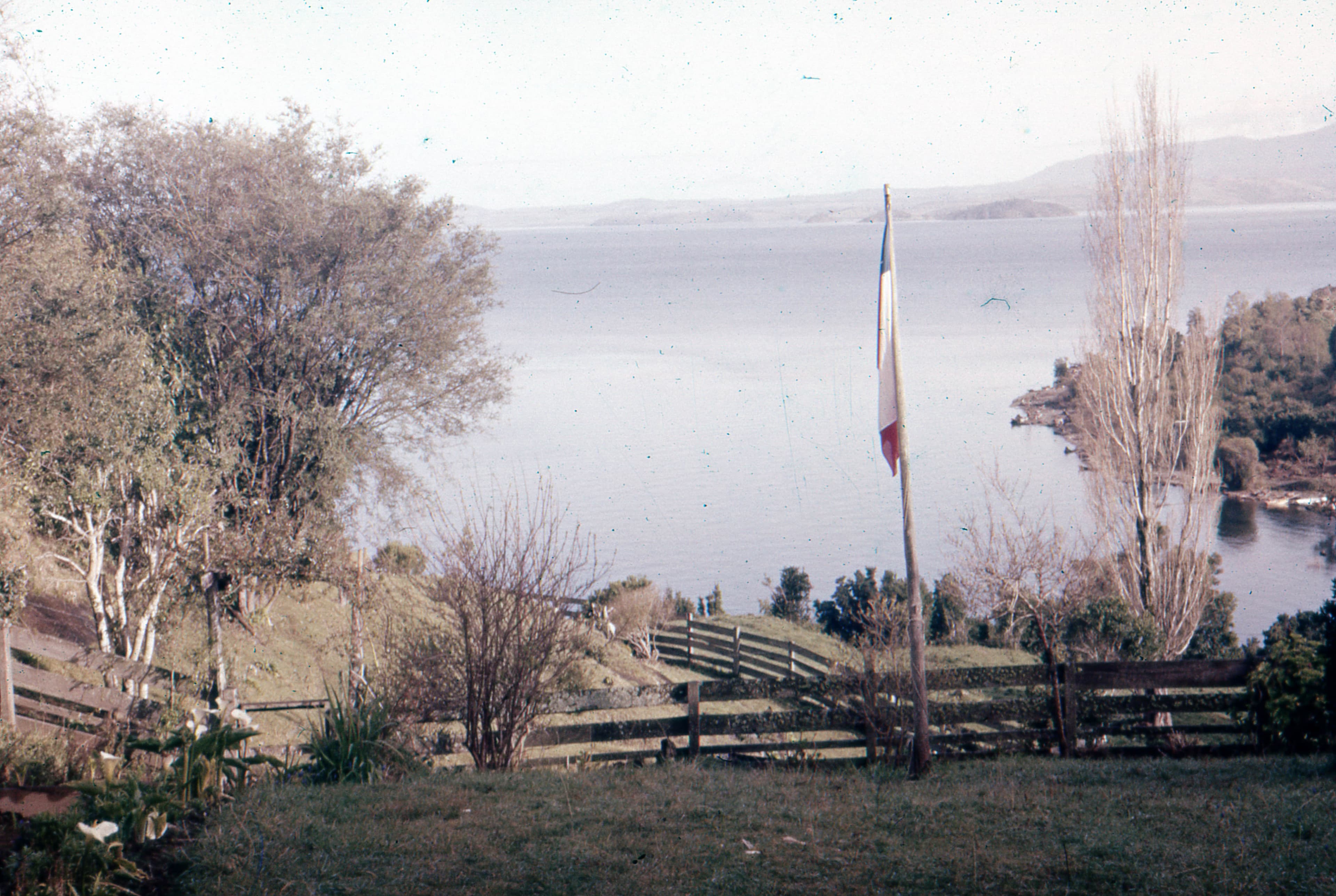 Vistas del Lago Ranco en Llifen, ca. 1965.