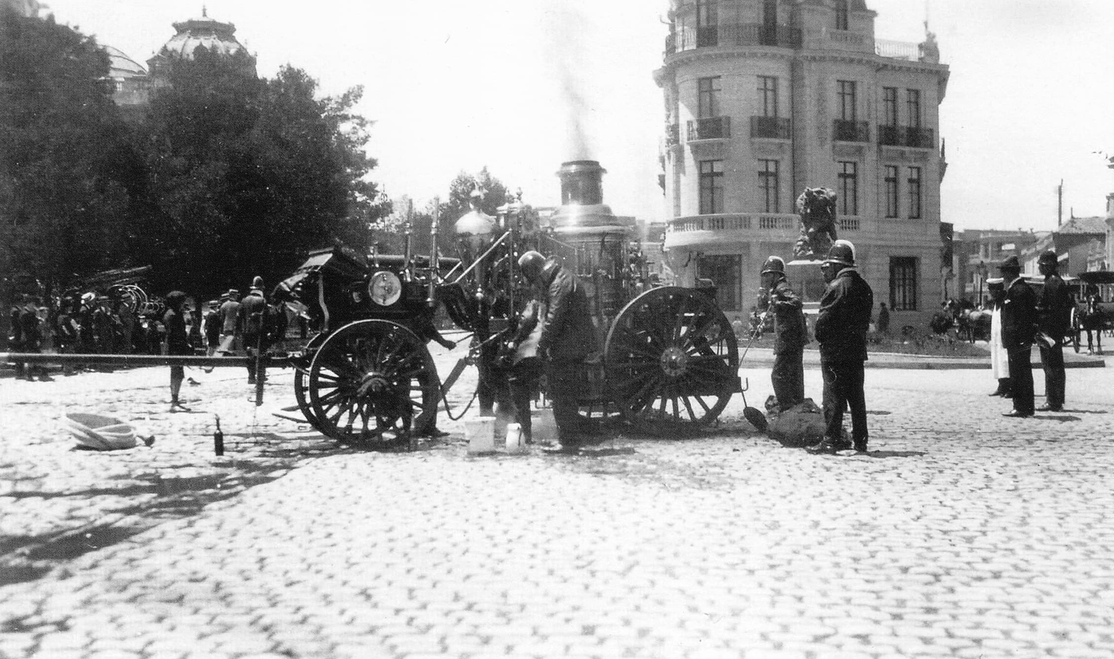 Carro bomba Merrywheather en 1874.