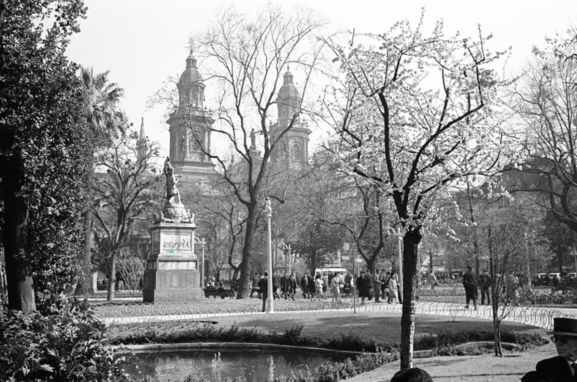 Plaza de Armas de Santiago, 1964