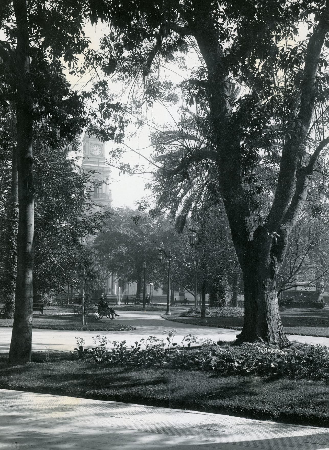 Plaza de Armas de Santiago C.a 1930