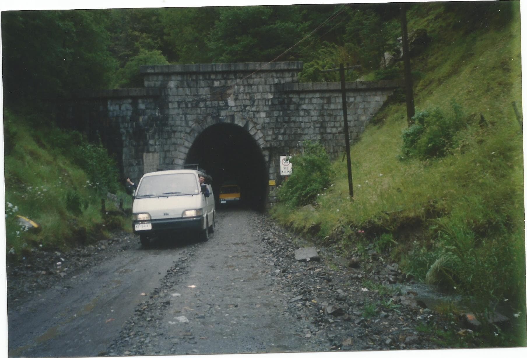 Tunel Las Raíces, 1996