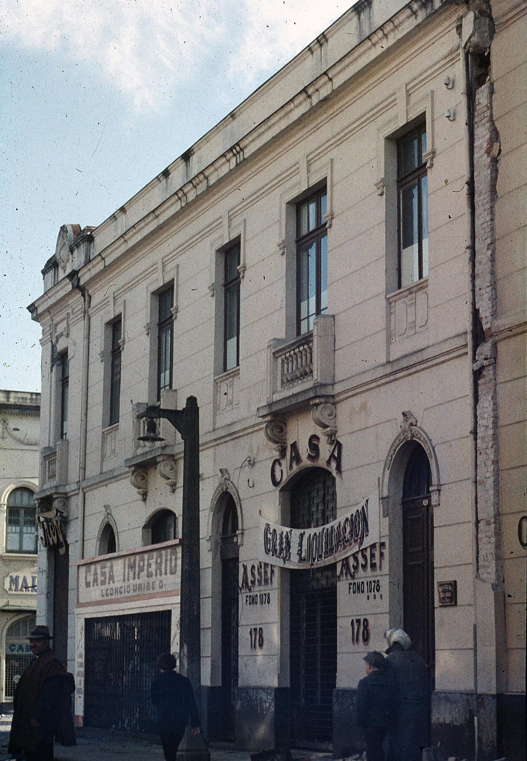 Casa Assef en Valdivia, daños del Terremoto, 1960