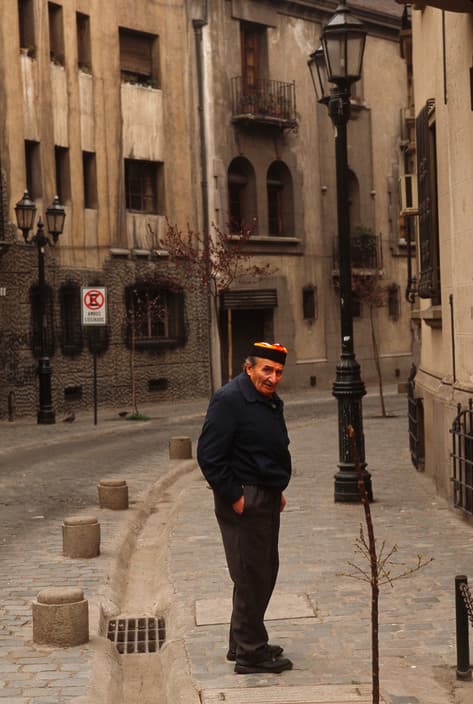 Hombre en Calle Londres en 1995
