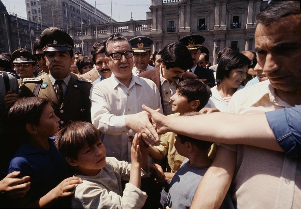 Allende en Plaza de la Constitución en 1971
