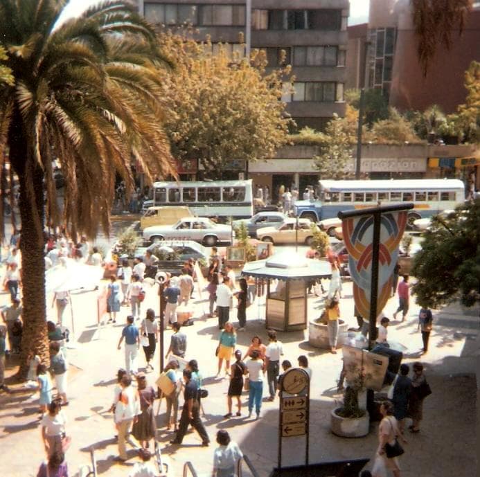 Ricardo Lyon con Avenida Providencia, marzo de 1987