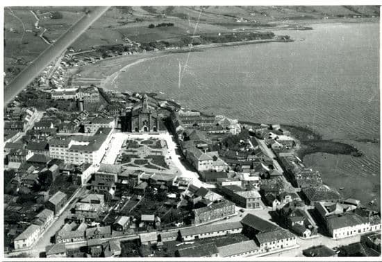 Ancud desde el aire, Chiloé, en 1960