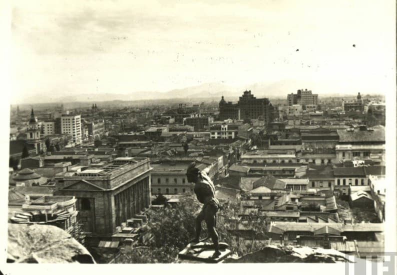 Vista de Santiago desde Cerro Santa Lucía, ca. 1930