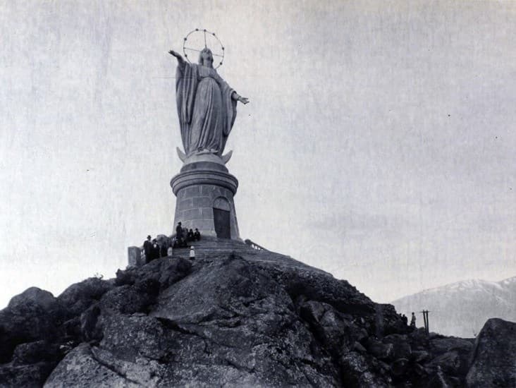 La Virgen del Cerro San Cristóbal de Santiago, 1920
