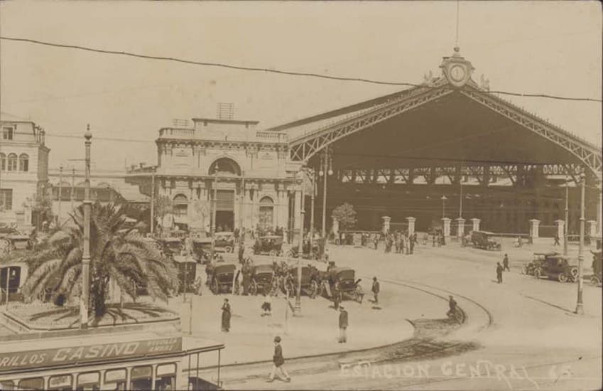 Estación Central de Santiago alrededor de 1915.