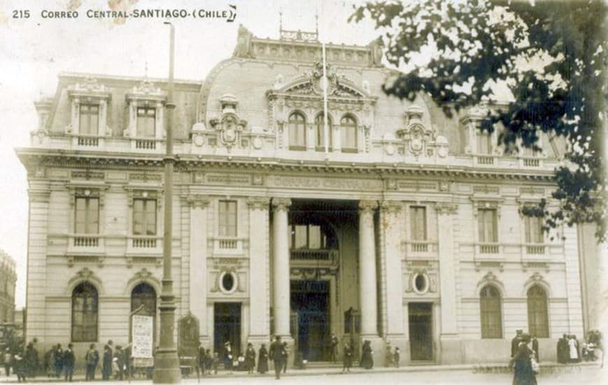 Correo Central de Santiago en 1929, ubicado en Plaza de Armas.