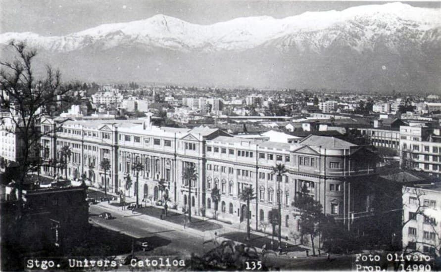 Vista de Santiago desde el Cerro Santa Lucía, años ’30s.
