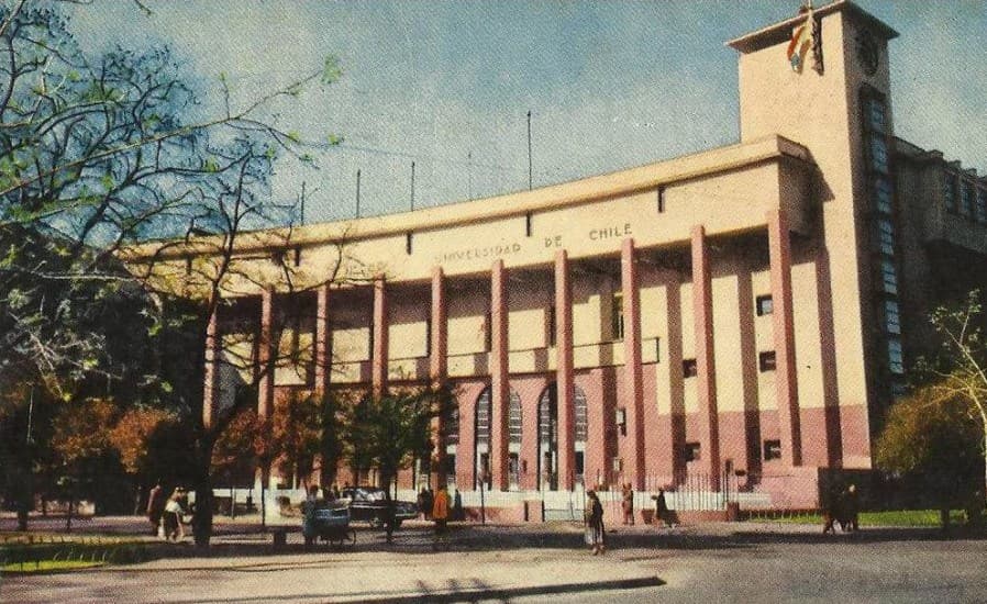 Escuela de Derecho de la Universidad de Chile, al parecer en los ’70s.