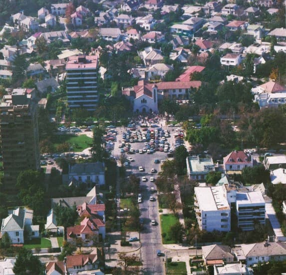 Iglesia Nuestra Señora de los Ángeles de Las Condes en 1985
