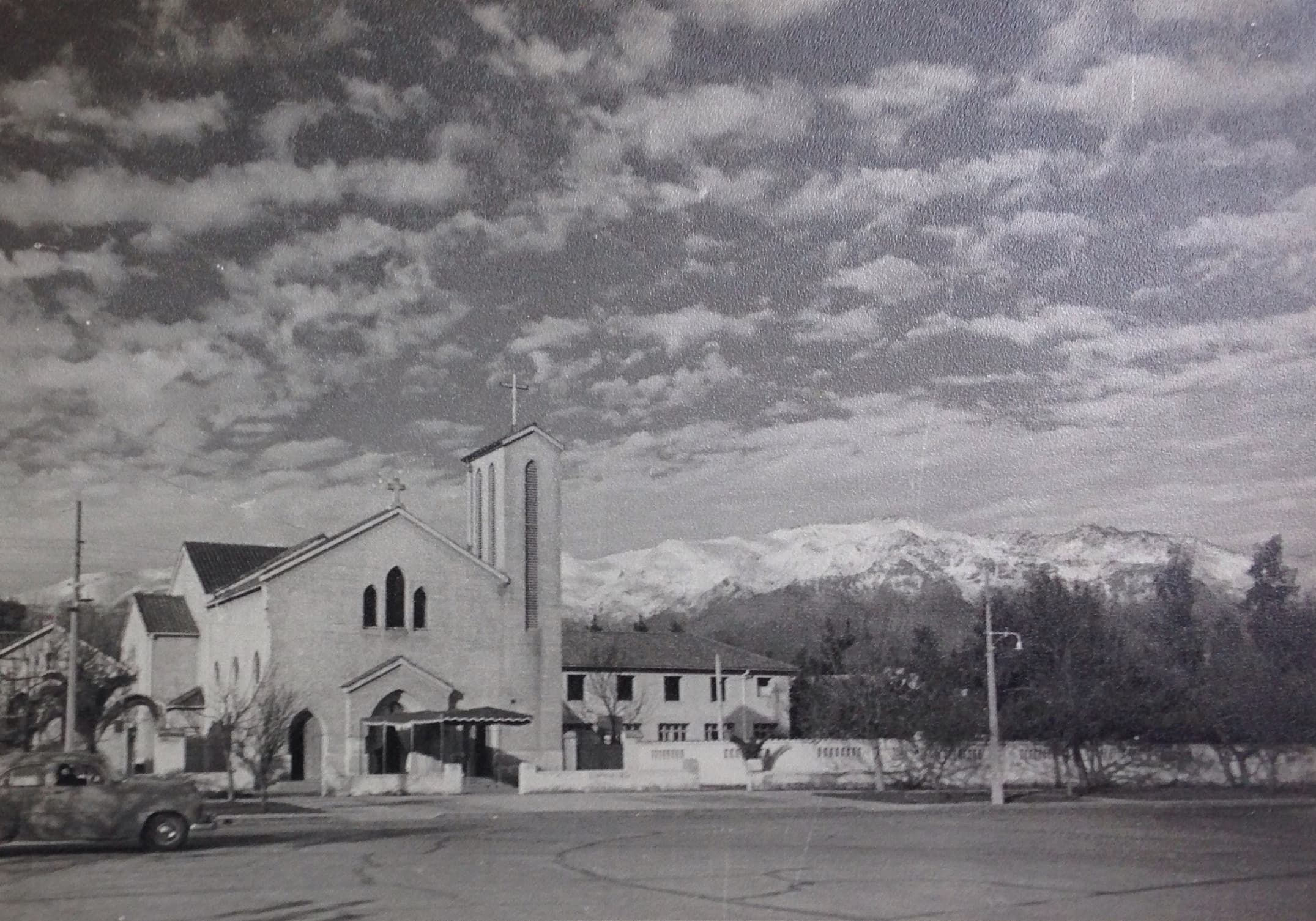Iglesia Barrio El Golf de Santiago en 1958
