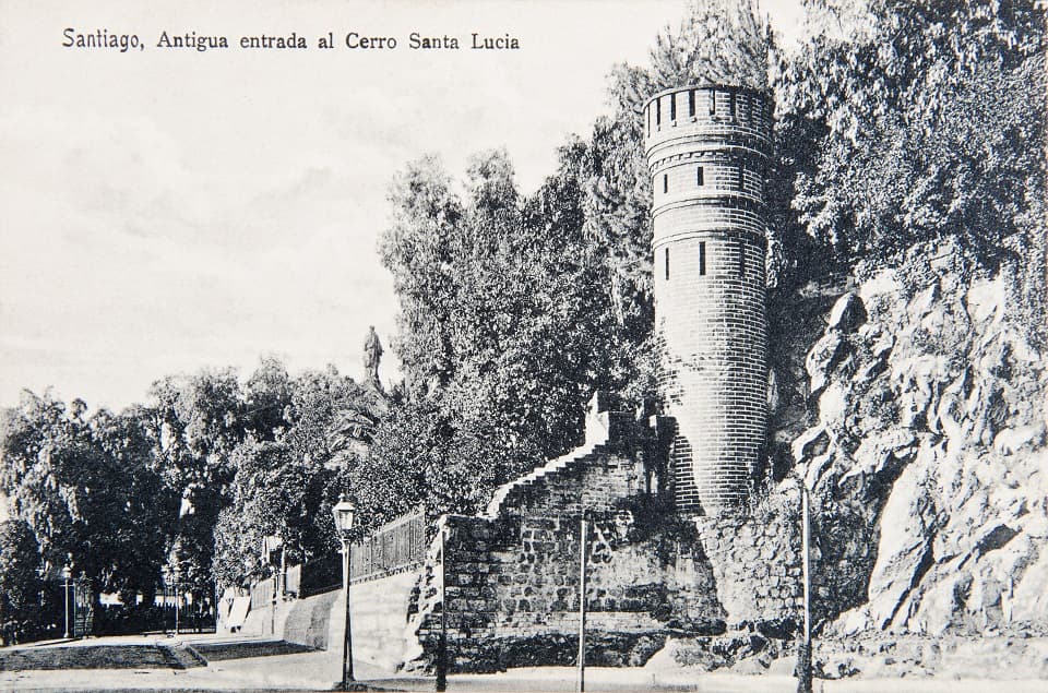 Antigua entrada al Cerro Santa Lucía, 1915