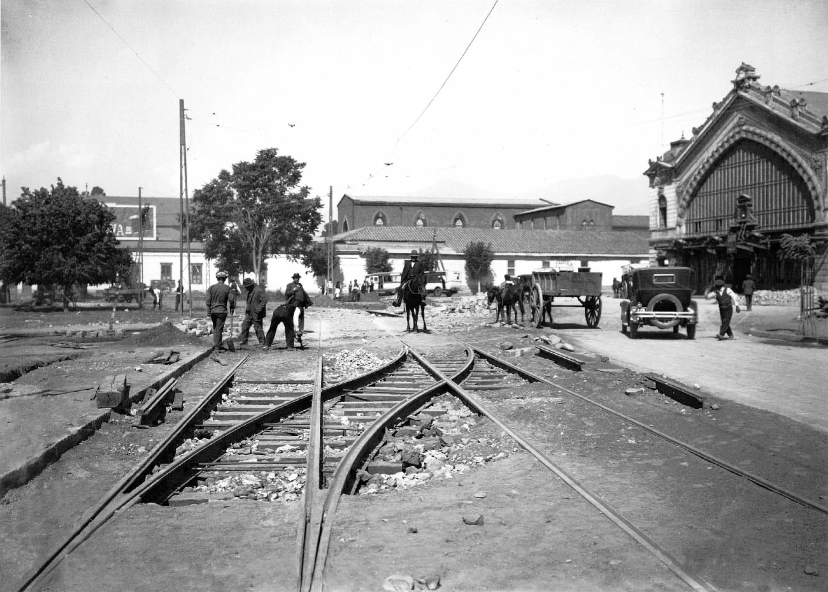 Líneas de Tranvías frente a Estación Pirque, 1927