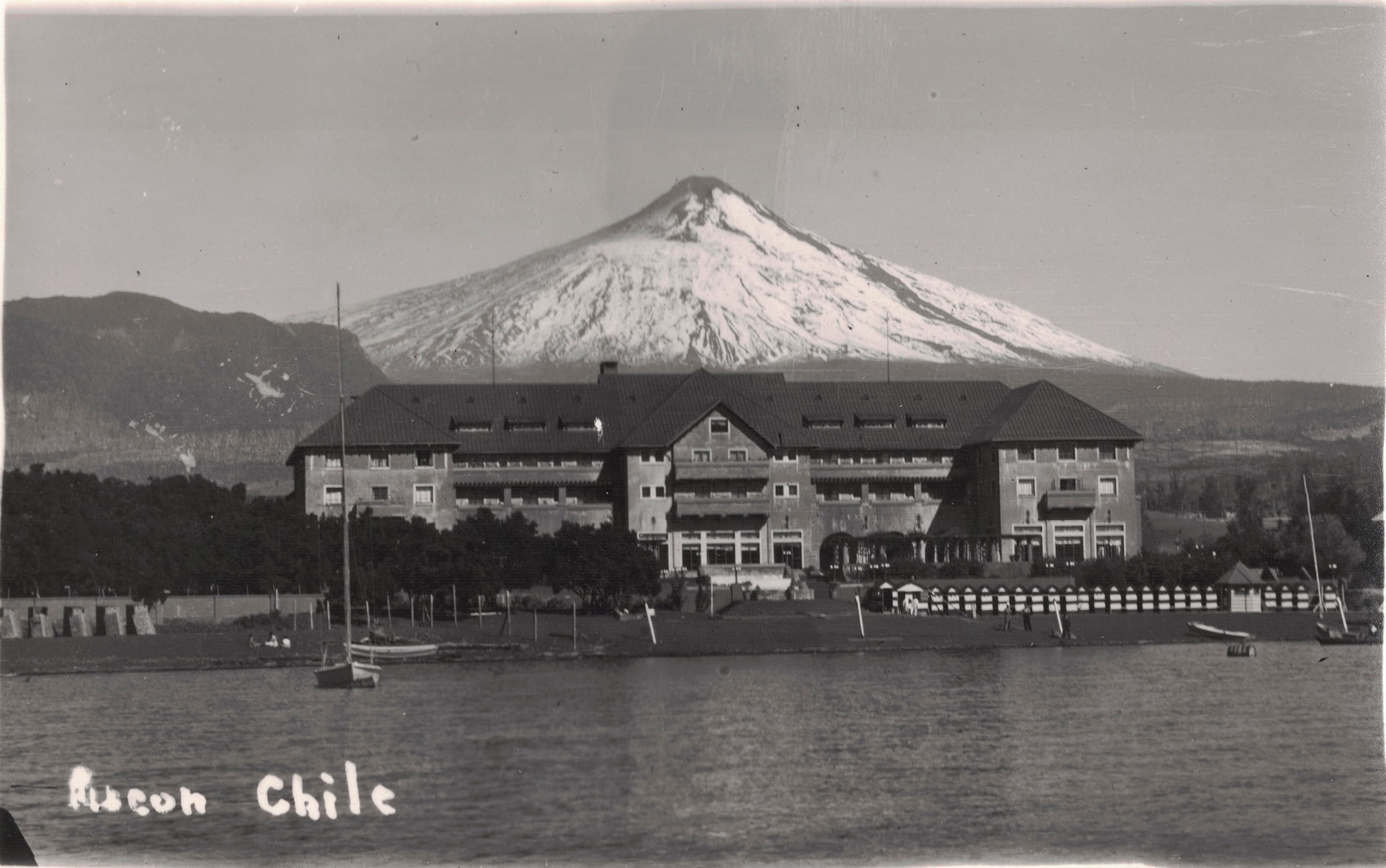 Hotel Pucón y Lago Villarrica, años 40s
