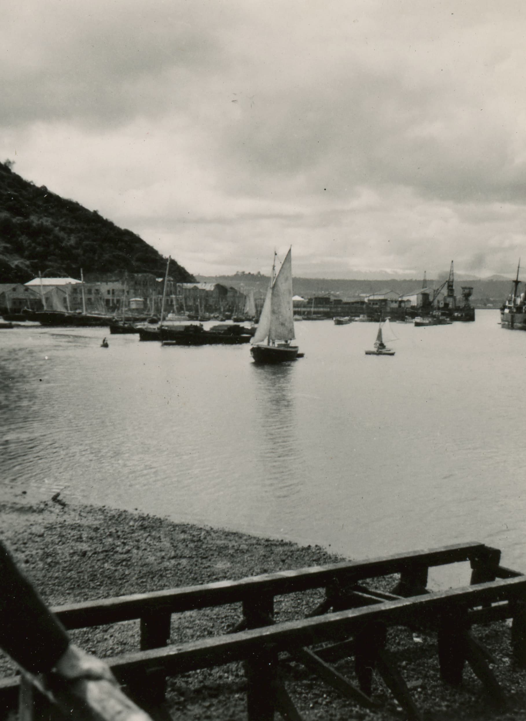 Veleros en Puerto Montt en 1949