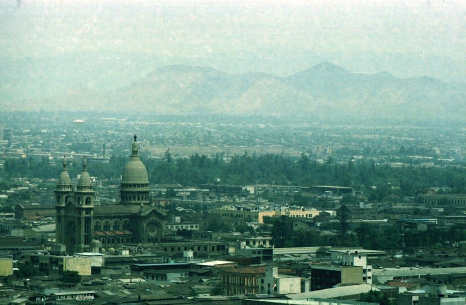 Panorámica al surponiente de Santiago en 1986