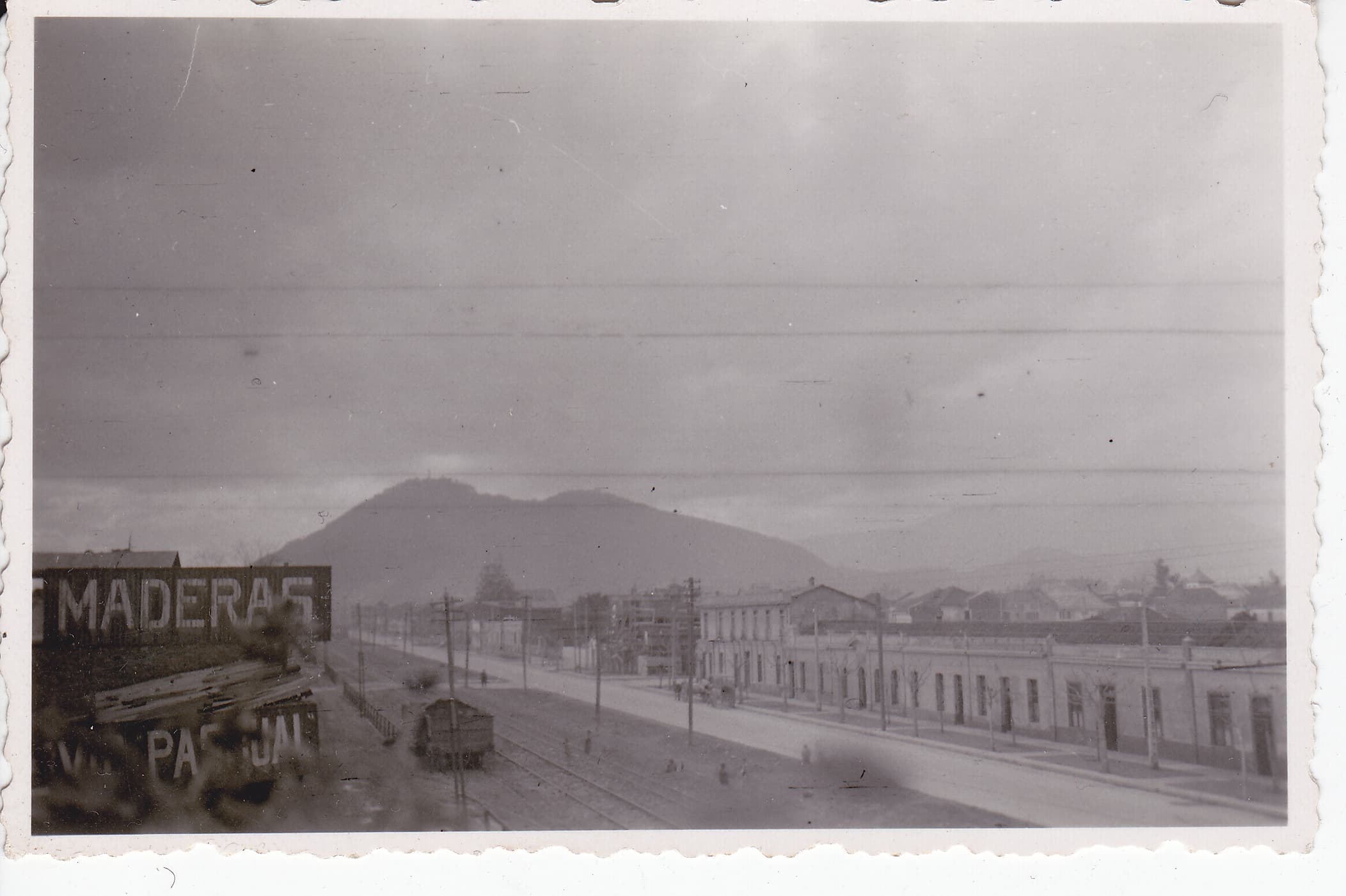 Avenida Bustamante a la altura de Santa Isabel, ca 1940