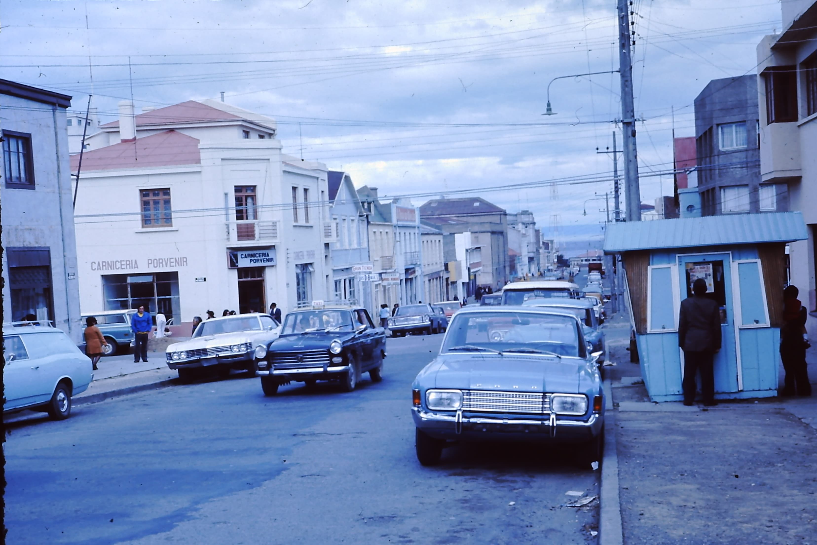 Calle Errázuriz de Punta Arenas en los 70s