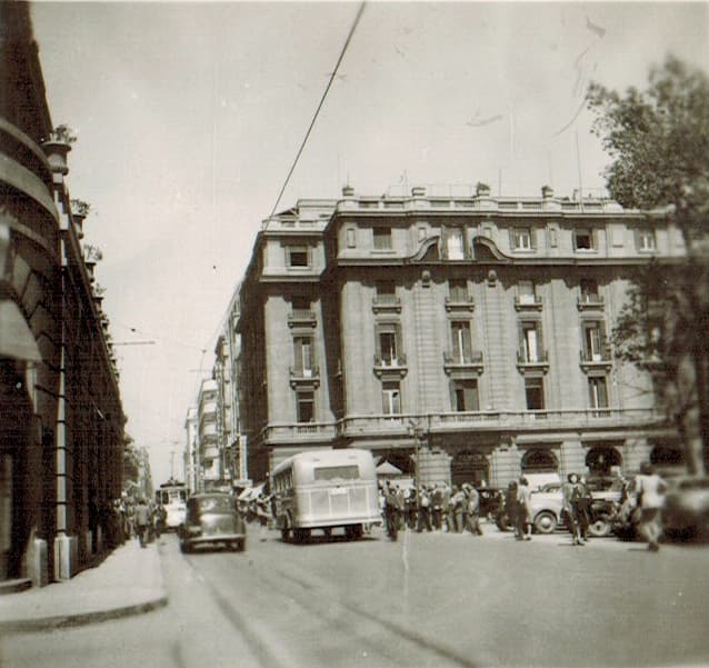 Portal Fernández Concha en 1945