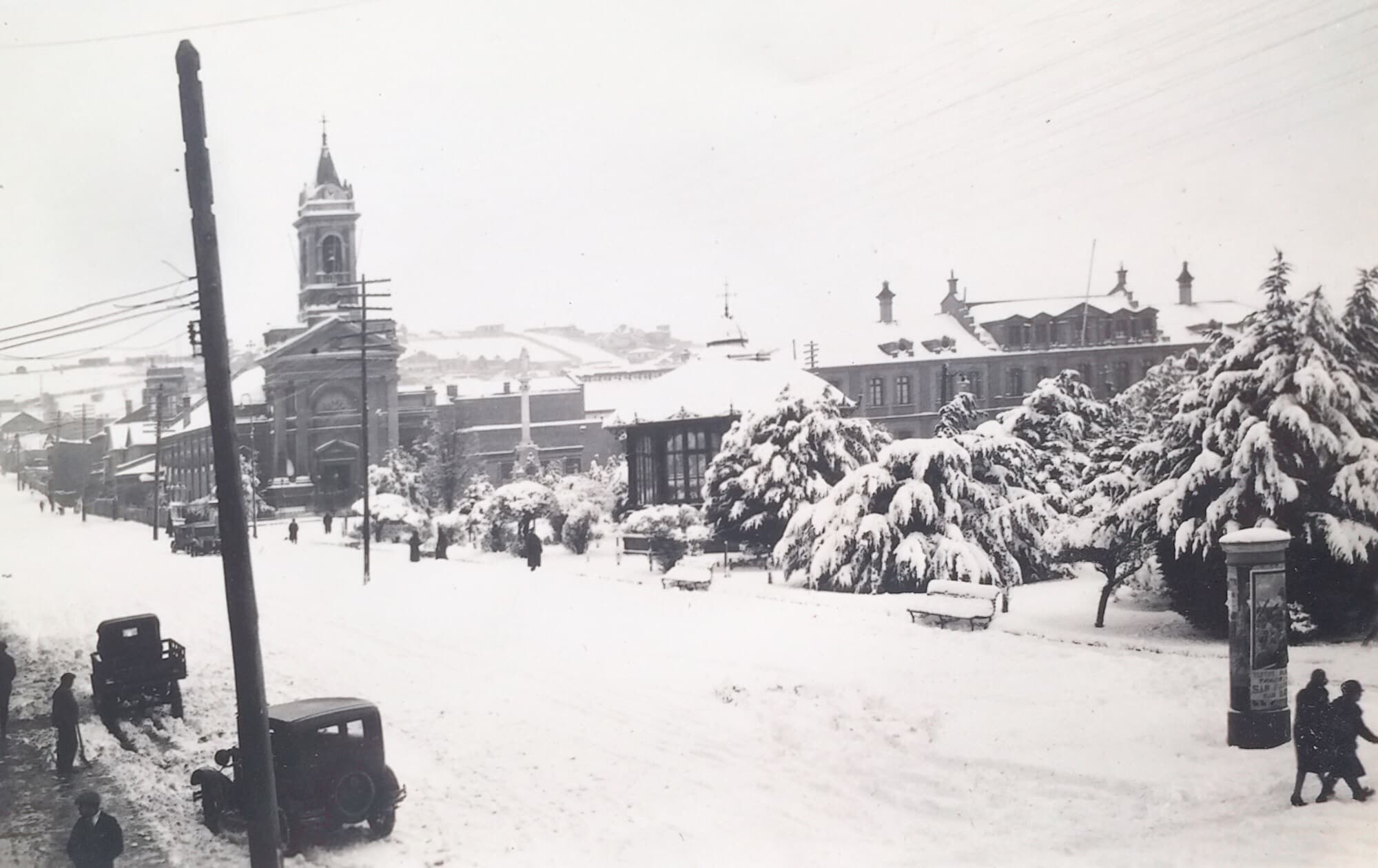 Plaza Muñoz Gamero nevada en 1918