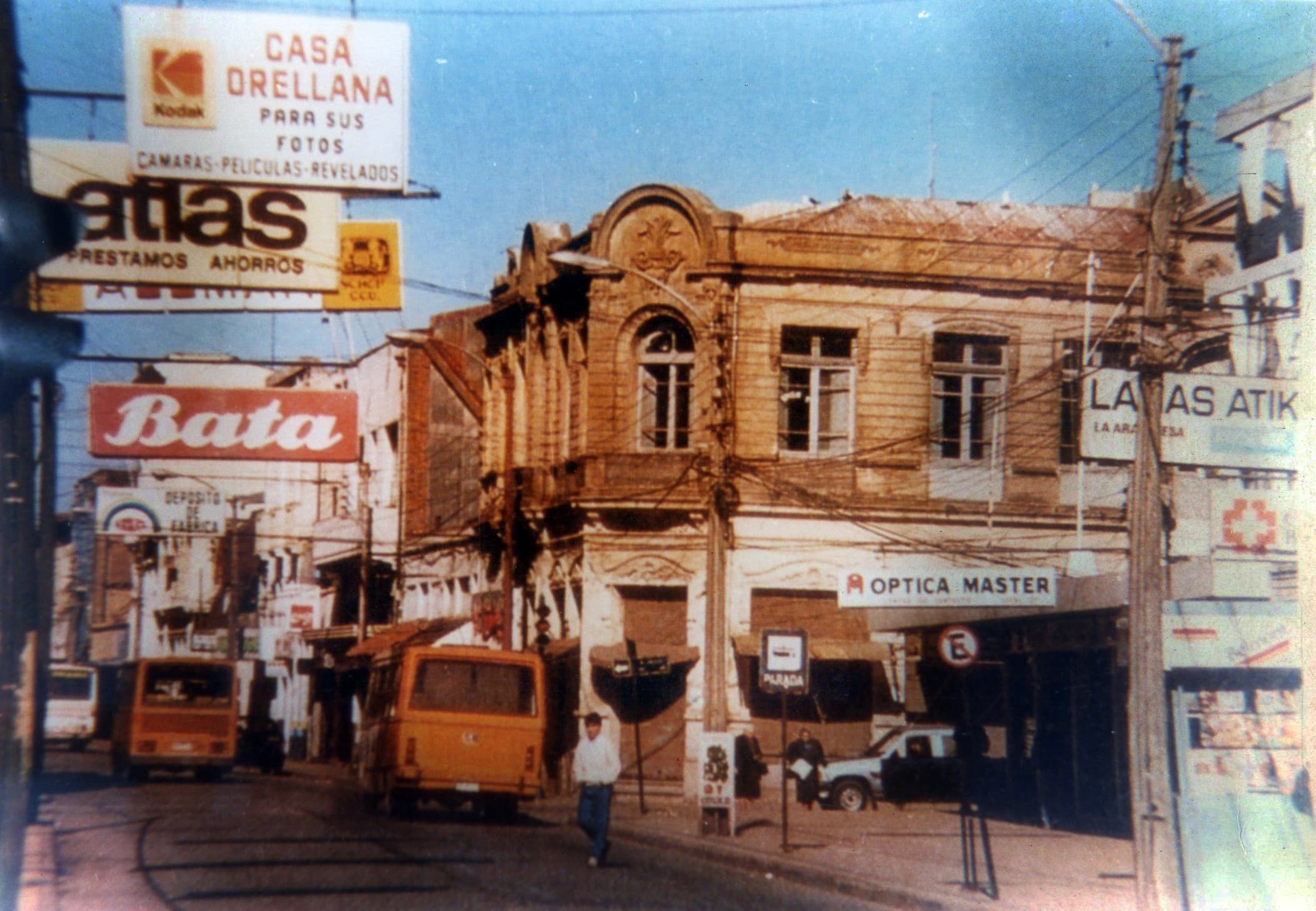 Edificio Manuel Bulnes de Talcahuano en 1990
