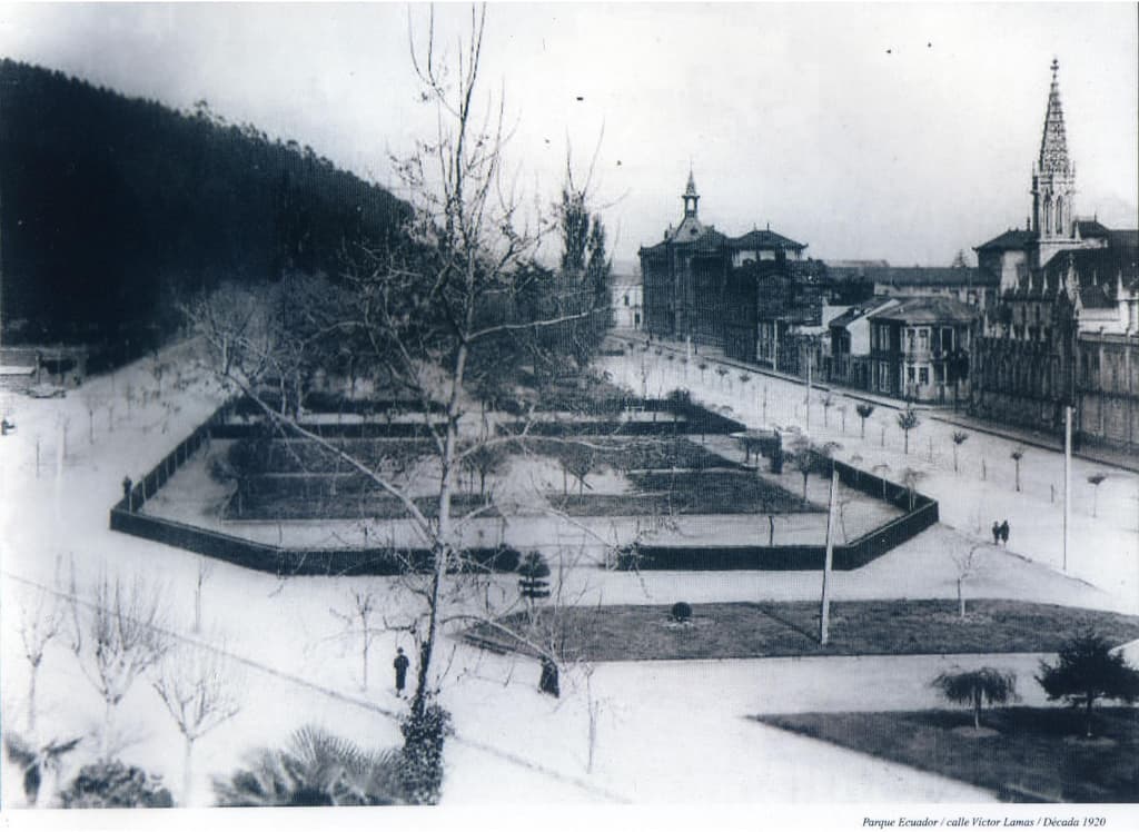 Parque Ecuador de Concepción en 1920