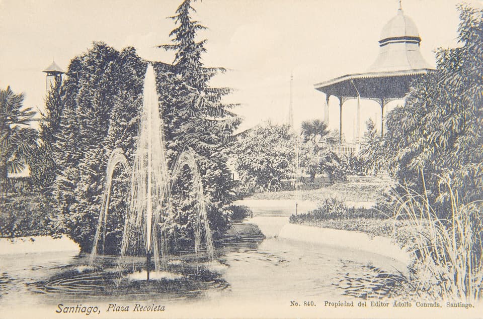 Plaza Recoleta de Santiago circa. 1910